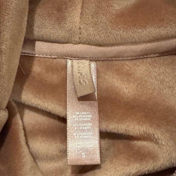 SKIMS Velour Hoodie - Picture 2 of 3